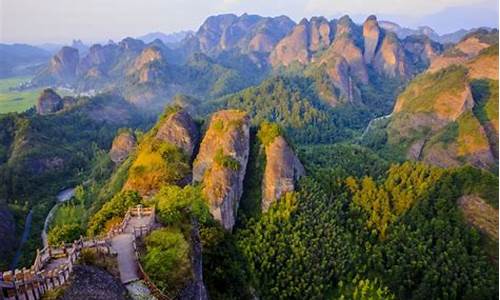 湖南省旅游景点值得去的地方有哪些_湖南省旅游景点值得去的地方有哪些?